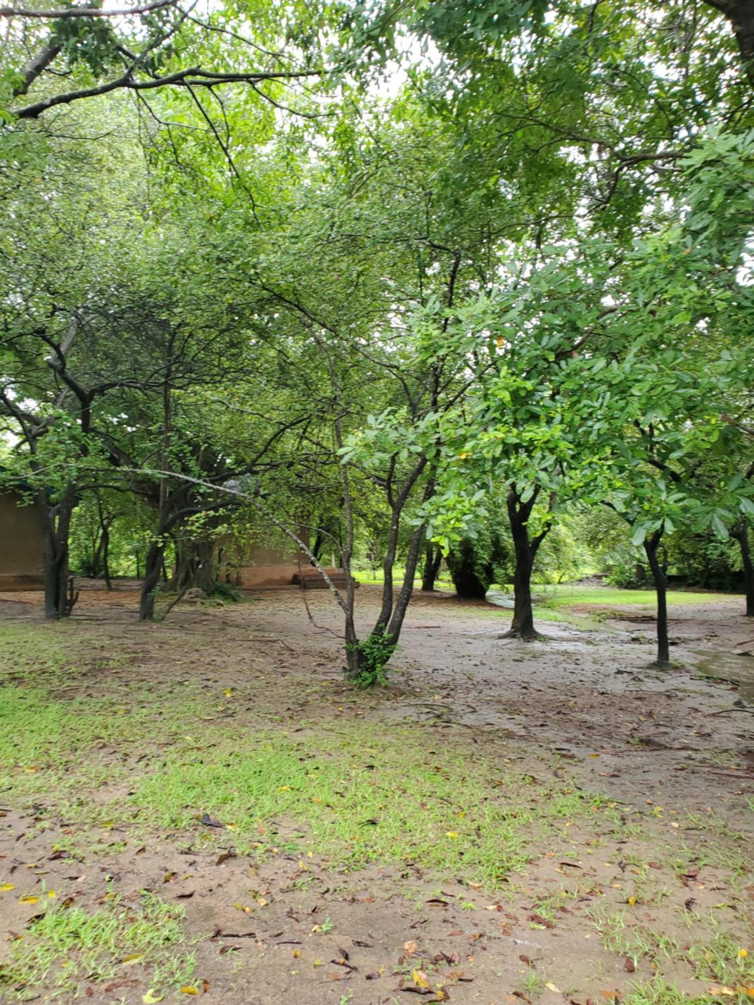 Clay Hut Village Polonnaruwa Exterior photo