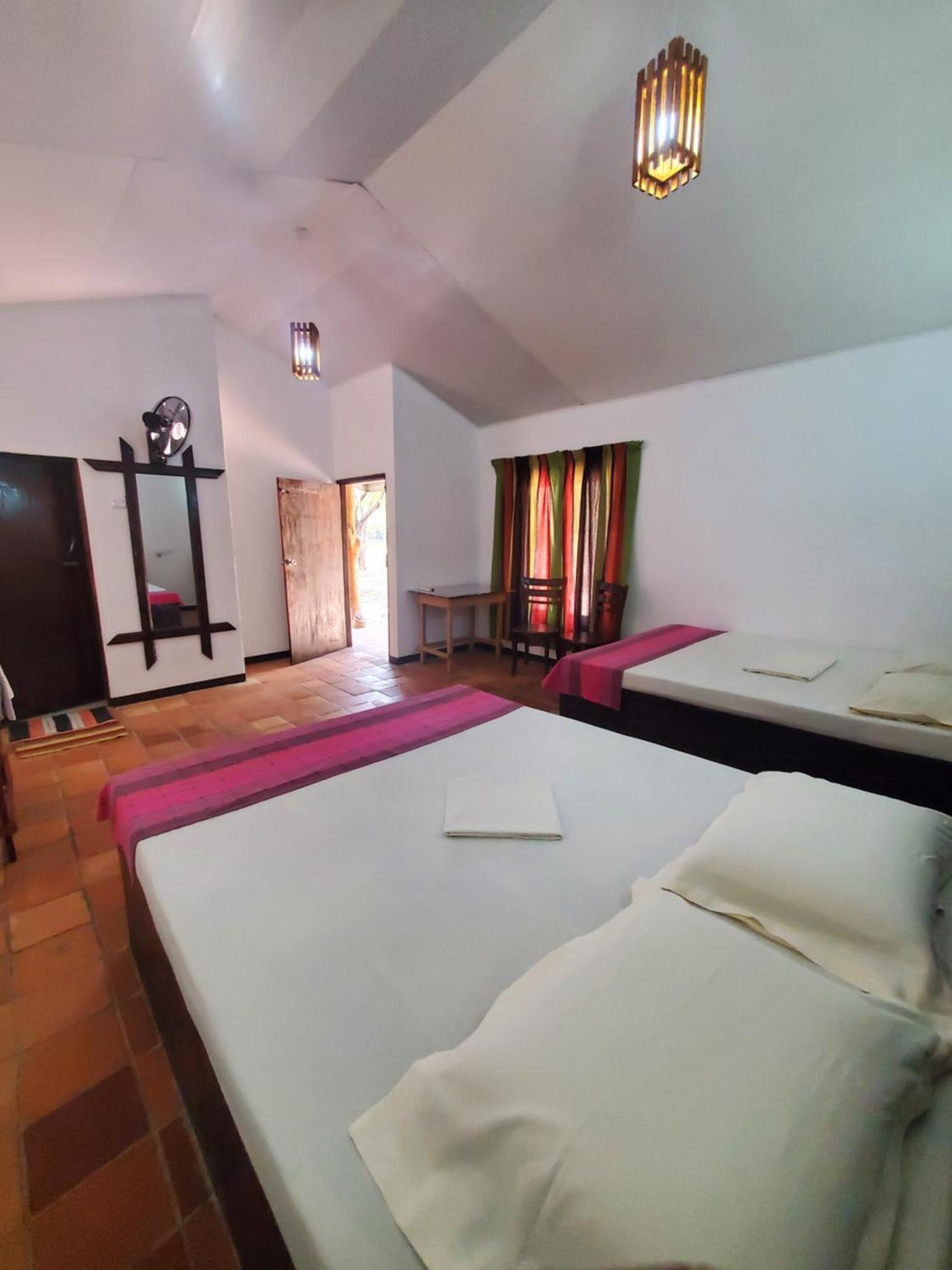 Clay Hut Village Polonnaruwa Exterior photo